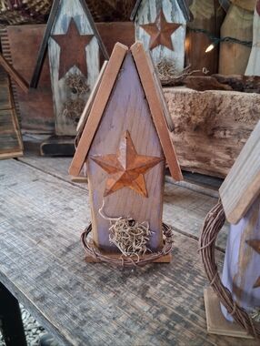 Primitive Birdhouse (Purple))